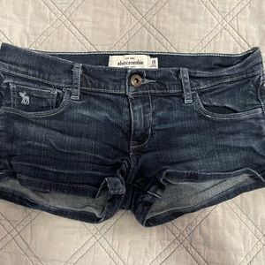 Abercrombie girls kids shorts. Size 16. Dark blue